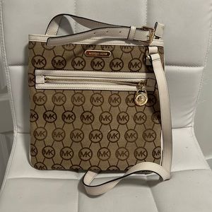 Michael Kors Crossbody bag